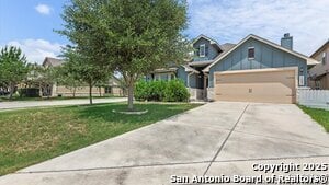 12005 Ivy Post in Schertz, TX - Foto de edificio - Building Photo