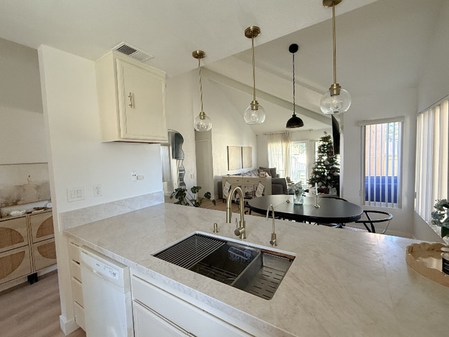 2109 Northshore Dr in Chula Vista, CA - Building Photo - Building Photo