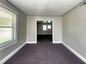 210 S Nichols Ave in Muncie, IN - Building Photo - Building Photo