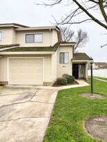 3072 Colony Park Dr in Merced, CA - Building Photo