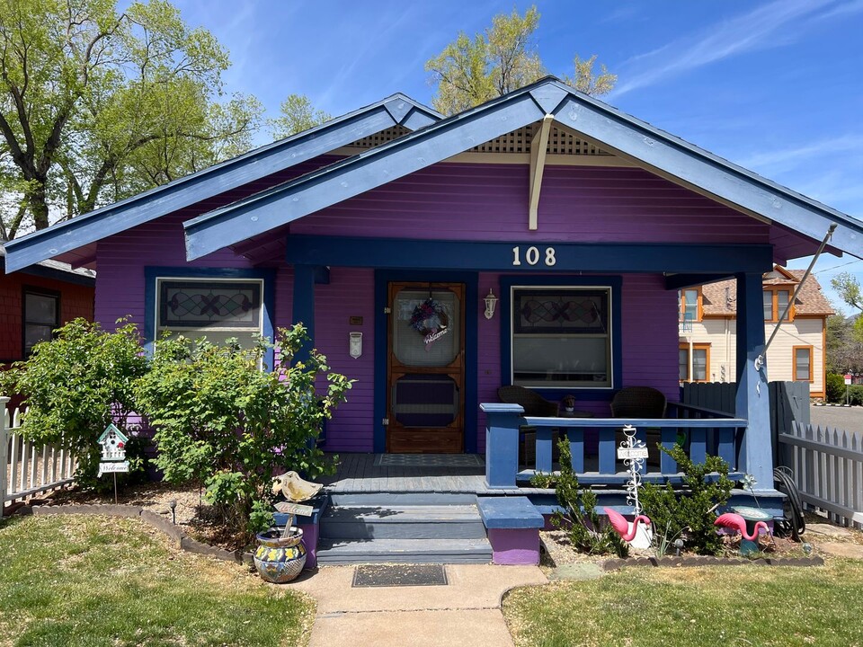 108 S Mt Vernon Ave in Prescott, AZ - Building Photo