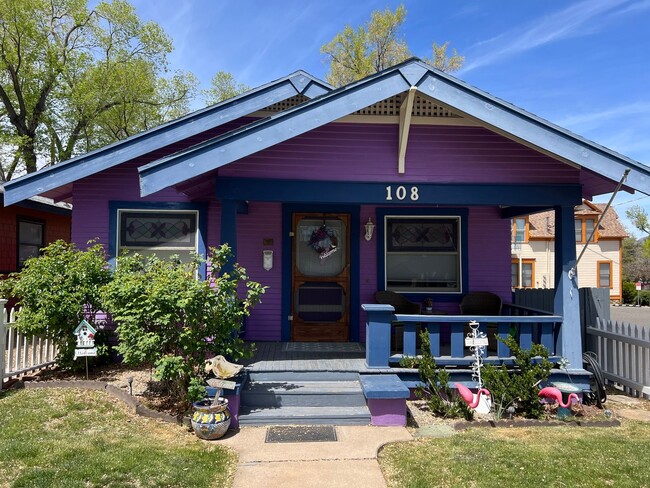 property at 108 S Mt Vernon Ave