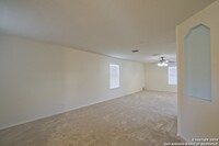 8427 Silver Willow in San Antonio, TX - Building Photo - Building Photo