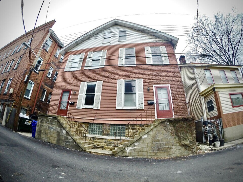 5528 Comet Wy in Pittsburgh, PA - Building Photo