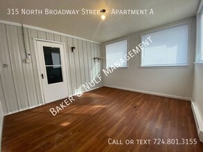 315 N Broadway St in Scottdale, PA - Building Photo - Building Photo
