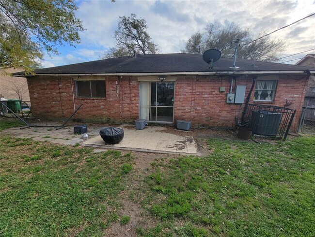 5706 Maywood Dr photo'