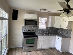 14369 Twin Lakes Cir in Conroe, TX - Building Photo - Building Photo