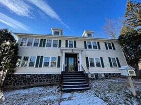 131 N 21st Ave E in Duluth, MN - Building Photo