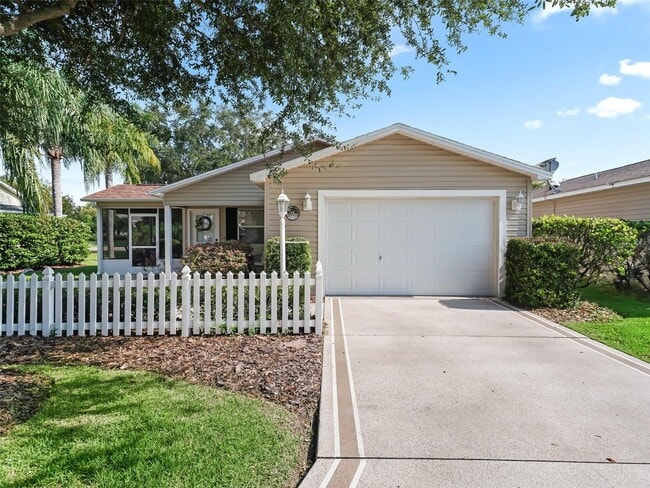 property at 2343 Dillon Ln