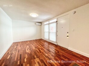 6871 Franklin Ave in Los Angeles, CA - Building Photo - Building Photo