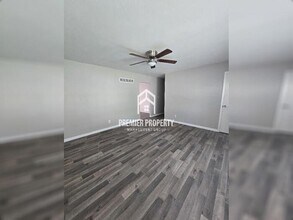 610 Mullanphy Ln in Florissant, MO - Building Photo - Building Photo