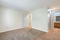 Ridgewood Apartments photo'