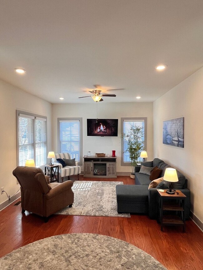 420 Veritas St in Nashville, TN - Building Photo - Building Photo