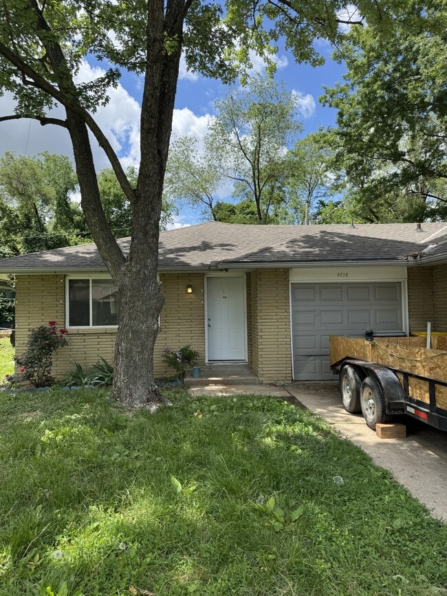 property at 4212 N Askew Ave