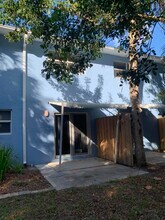 4220 NE Indian River Dr in Jensen Beach, FL - Building Photo - Building Photo