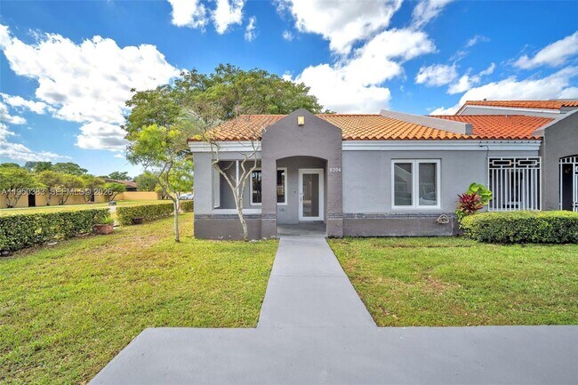 8394 SW 148th Ave in Miami, FL - Building Photo - Building Photo