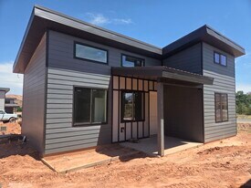 2158 E Bonnies Wy in Moab, UT - Building Photo