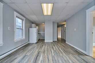 39 Salem St, Unit 2L in Salem, MA - Building Photo - Building Photo