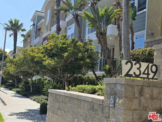 property at 2349 Jefferson St