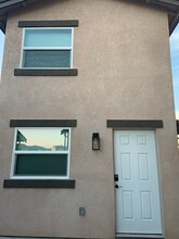 1232 Grand Junction Way in Roseville, CA - Building Photo - Building Photo