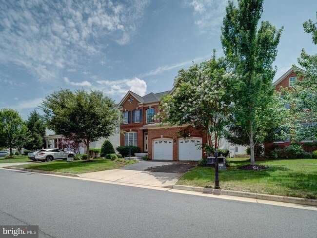 43320 Barnstead Dr in Ashburn, VA - Building Photo - Building Photo