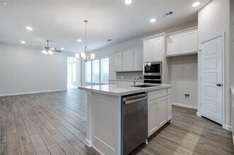 9337 Winding Crk Dr in Little Elm, TX - Building Photo - Building Photo