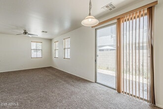 3022 E Donner Dr in Phoenix, AZ - Building Photo - Building Photo