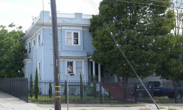 5000 Melrose Ave in Oakland, CA - Building Photo - Building Photo