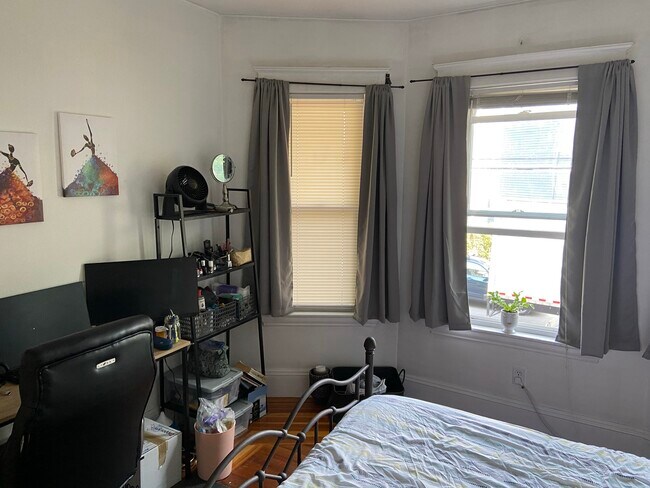 10 Cambridge Ter, Unit 1