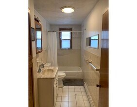 22 Marcella St-Unit -2A in Cambridge, MA - Building Photo - Building Photo
