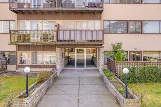 Legarrie Court in Vancouver, BC - Building Photo - Building Photo