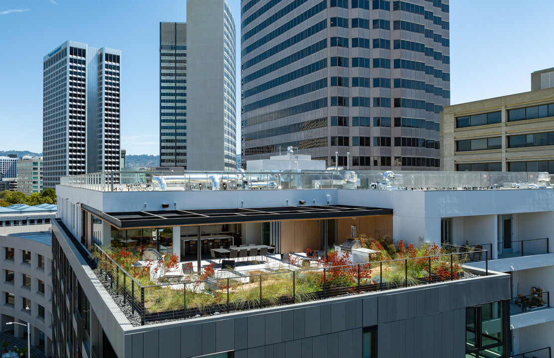 Residences at Lake Merritt in Oakland, CA - Building Photo