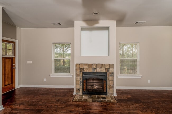 245 Hathaway Ln in Odenville, AL - Building Photo - Building Photo