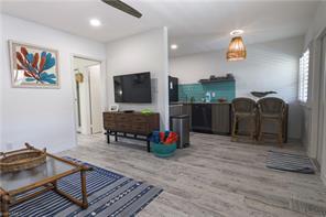 548 4th Ave S-Unit -17 in Naples, FL - Building Photo - Building Photo