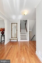 6572 Flagmaker Ct in Falls Church, VA - Building Photo - Building Photo