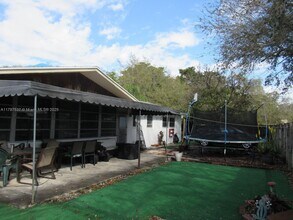 1601 N Yale Dr in Hollywood, FL - Building Photo - Building Photo