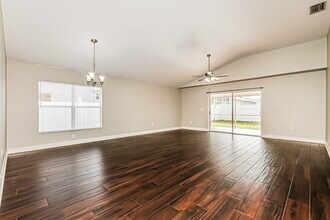 31422 Wrencrest Dr in Wesley Chapel, FL - Building Photo - Building Photo