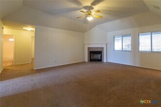 3803 Lyna Ct in Killeen, TX - Building Photo - Building Photo