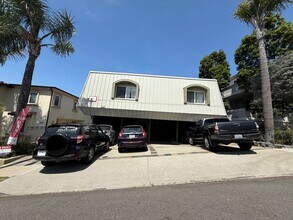 221 Sheldon St in El Segundo, CA - Building Photo - Building Photo