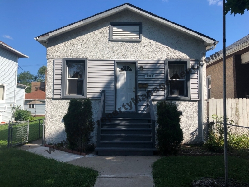 3240 W 64th Pl in Chicago, IL - Building Photo