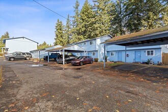 Powell Butte Townhomes in Portland, OR - Building Photo - Building Photo