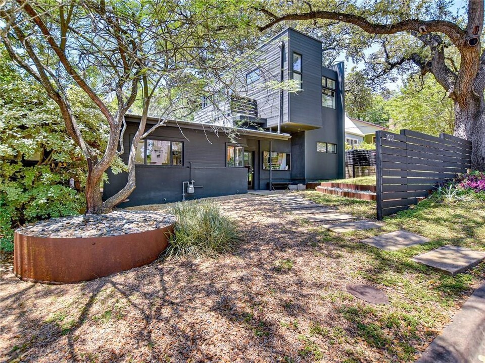 1017 Milam Pl in Austin, TX - Foto de edificio