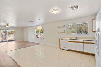 10195 E Sunset Meadow Pl in Tucson, AZ - Building Photo - Building Photo