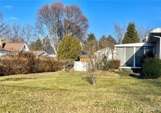 3630 W 10th St in Erie, PA - Building Photo - Building Photo