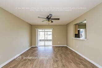 27144 La Jolla Way in Wesley Chapel, FL - Foto de edificio - Building Photo