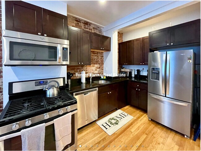 330 Western Ave, Unit 3