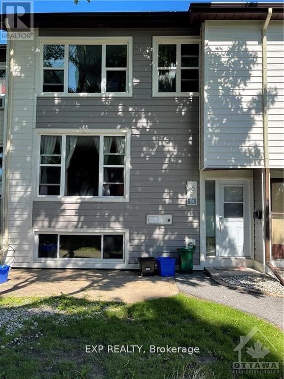 property at 13 Banner Rd