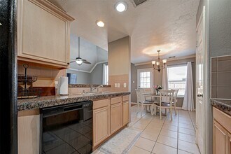 10826 Aly Trace Ct in Houston, TX - Foto de edificio - Building Photo
