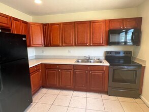 2343 Old Dixie Hwy SE in Vero Beach, FL - Building Photo - Building Photo