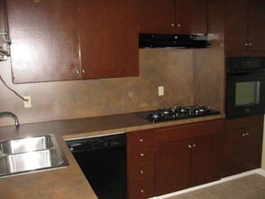 2005 Glenhaven St in Deridder, LA - Building Photo - Building Photo